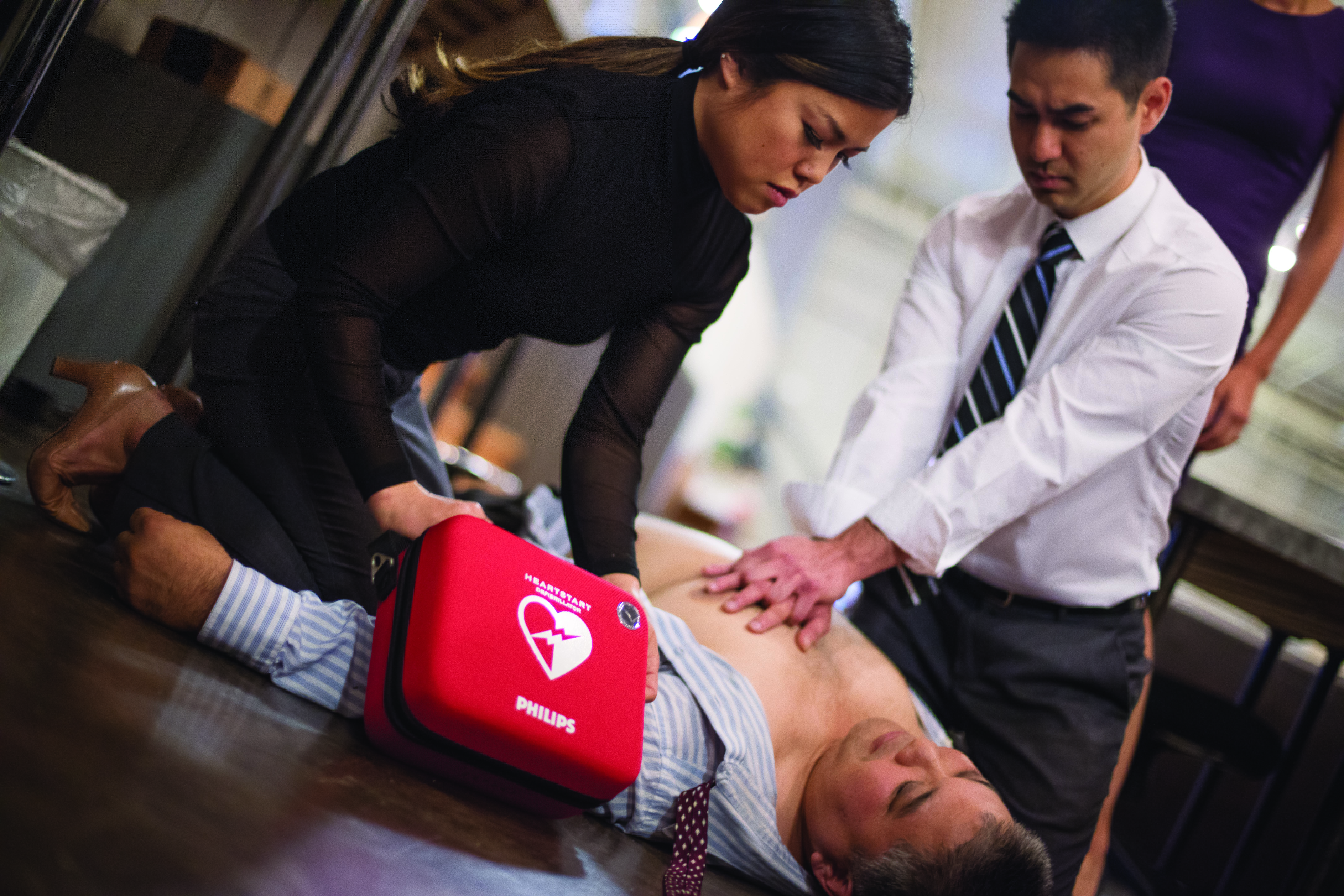 AED in gebruik op kantoor_1